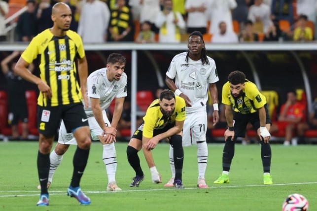 انتزع الاتحاد الفوز من الشباب بفضل ثنائية دانيلو بعد الدقيقة 90